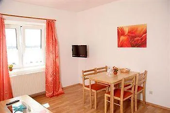 Aparthotel Appartementhaus Schleiblick 3*